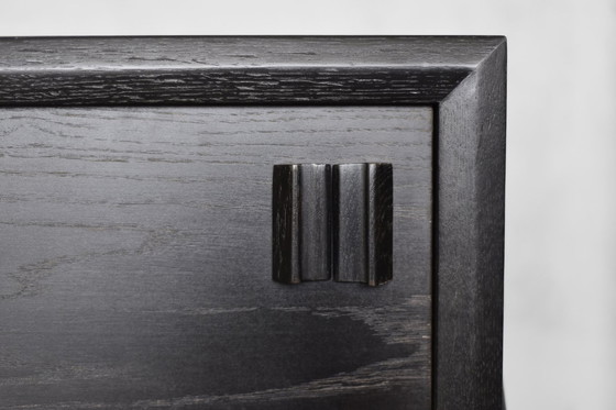 Image 1 of Vintage donker ruw eiken dressoir, 1960