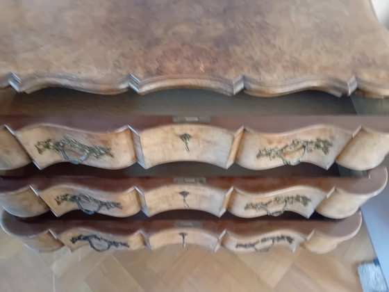 Image 1 of Antiek Dressoir Notenwortel, 3 Laden