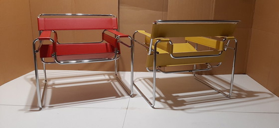 Image 1 of Knoll Wassily B3 Nieuwe-Nooit-Gebruikte Fauteuil In Amber Leer Van Marcel Breuer