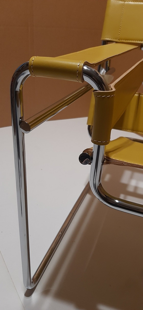 Image 1 of Knoll Wassily B3 Nieuwe-Nooit-Gebruikte Fauteuil In Amber Leer Van Marcel Breuer