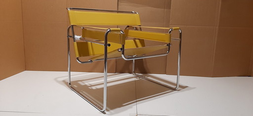 Knoll Wassily B3 Nieuwe-Nooit-Gebruikte Fauteuil In Amber Leer Van Marcel Breuer