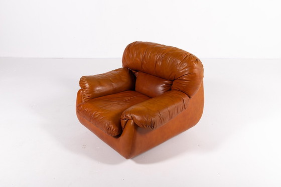 Image 1 of 1970'S Sculpturale Italiaanse moderne lounge fauteuil van Arcangelo Rossi