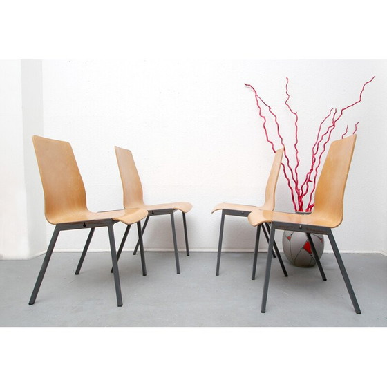 Image 1 of Set van 4 stapelbare stoelen van metaal en multiplex - jaren 1960