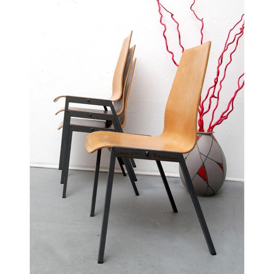 Image 1 of Set van 4 stapelbare stoelen van metaal en multiplex - jaren 1960