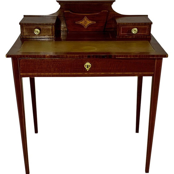 Image 1 of Vintage damesbureau met trapje