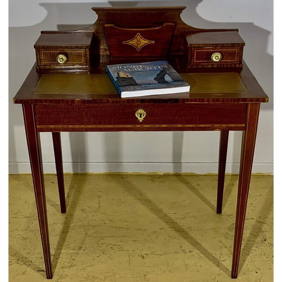 Image 1 of Vintage damesbureau met trapje