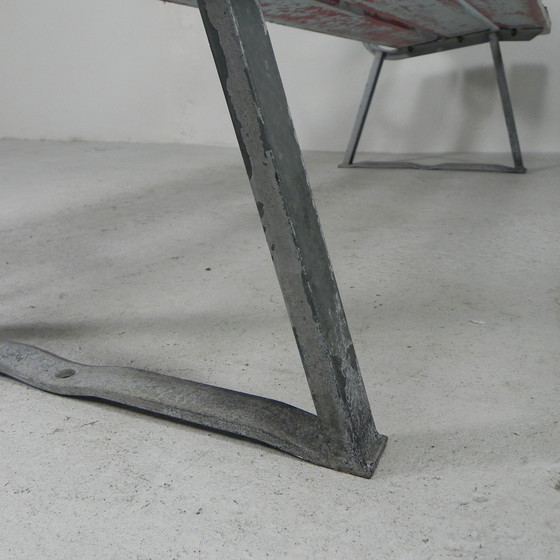 Image 1 of Stoere, industriele bank, 2 meter lang, jaren 60