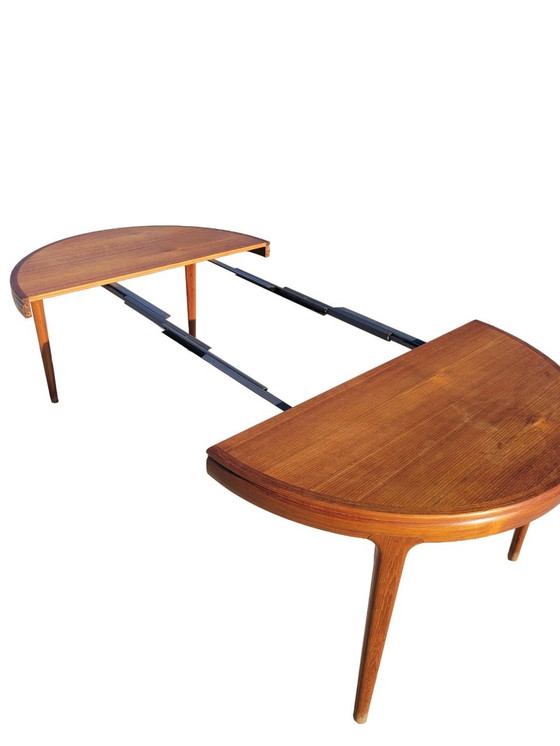 Image 1 of SamCom B Teak Tafel