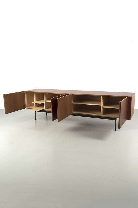 Image 1 of Dieter Waeckerlin minimalistisch dressoir 68101