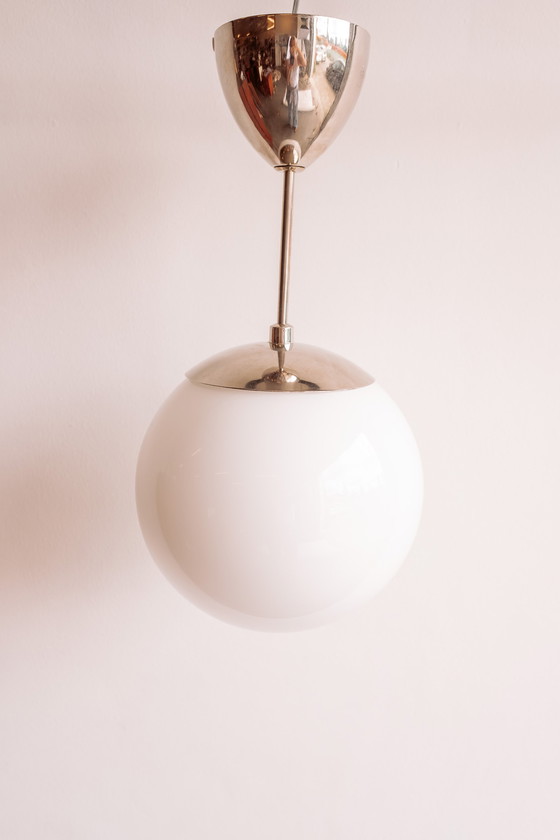 Image 1 of Vintage Witte glazen pendellamp