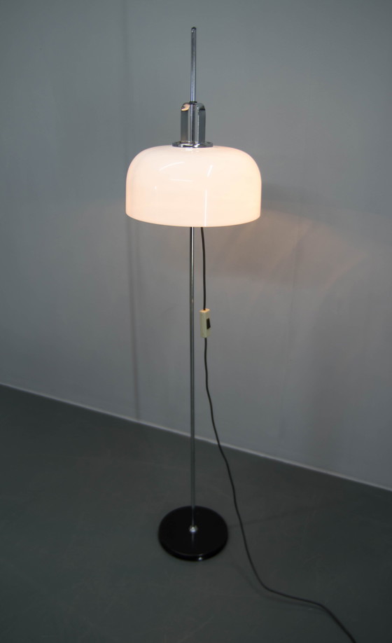 Image 1 of Mid Century Verstelbare Vloerlamp Ontworpen Door Guzzini Voor Meblo, 1970S