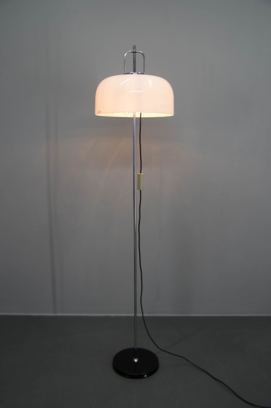 Image 1 of Mid Century Verstelbare Vloerlamp Ontworpen Door Guzzini Voor Meblo, 1970S