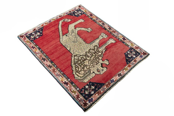 Image 1 of Handgeknoopt Gabbeh 141 X 113 cm Ghashghai tapijt - leeuwenmotief