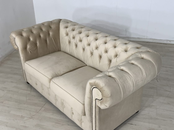 Image 1 of Engelse chesterfield bank 2-zits vintage koloniale stijl