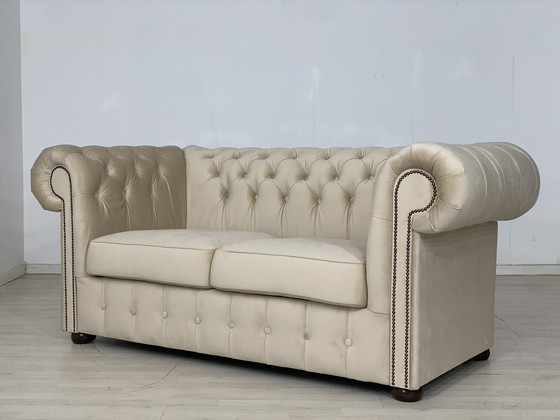 Image 1 of Engelse chesterfield bank 2-zits vintage koloniale stijl