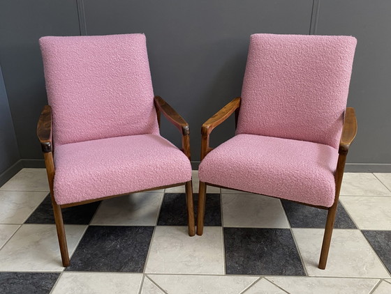 Image 1 of Roze boucle stoelen van Jiri Jiroutek 1960