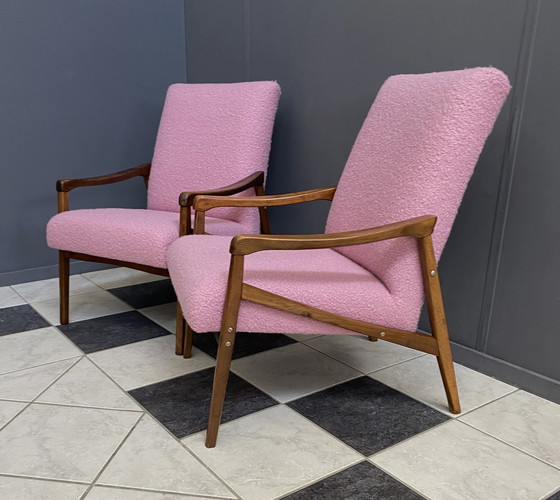 Image 1 of Roze boucle stoelen van Jiri Jiroutek 1960