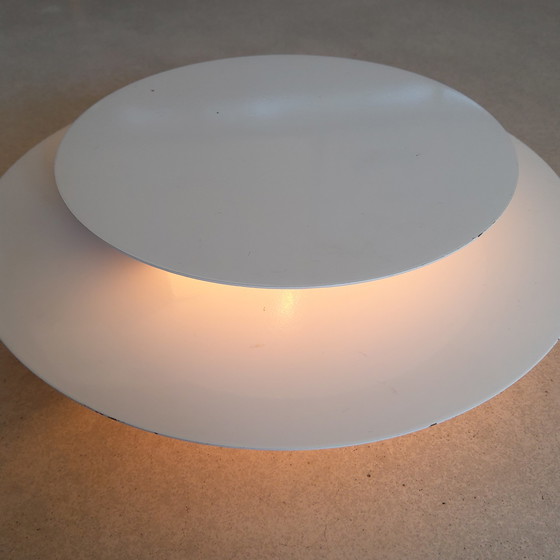 Image 1 of Witte ronde metalen wandlamp