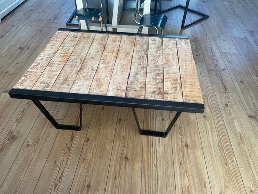 Robuuste salontafel