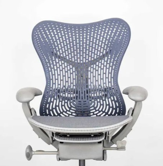 Image 1 of Herman Miller Mirraureaustoel