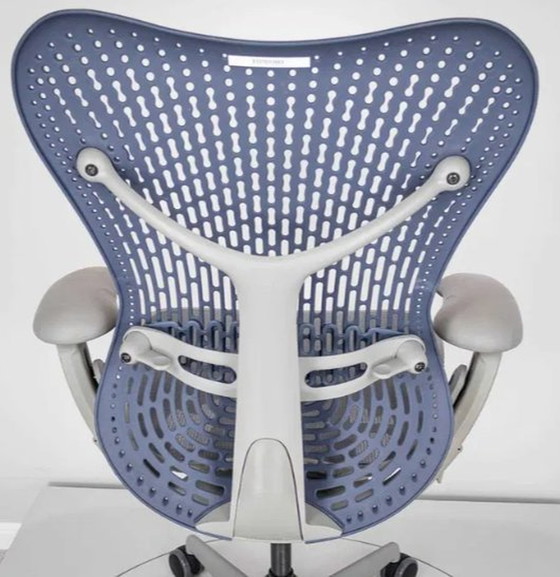 Image 1 of Herman Miller Mirraureaustoel