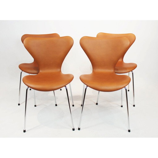 Set van 4 Seven stoelen, model 3107 van Arne Jacobsen van Fritz Hansen