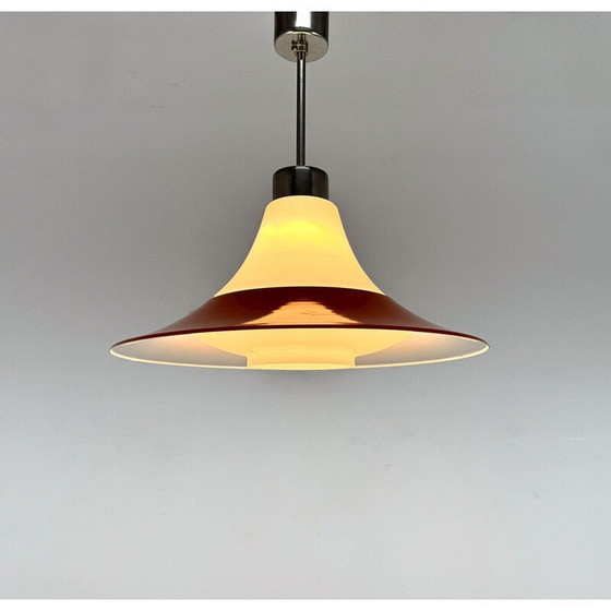 Image 1 of Mid-eeuwse hanglamp van opaline glas en metaal