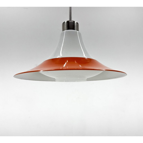 Image 1 of Mid-eeuwse hanglamp van opaline glas en metaal