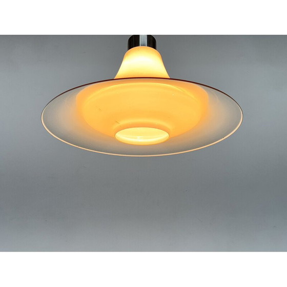 Image 1 of Mid-eeuwse hanglamp van opaline glas en metaal