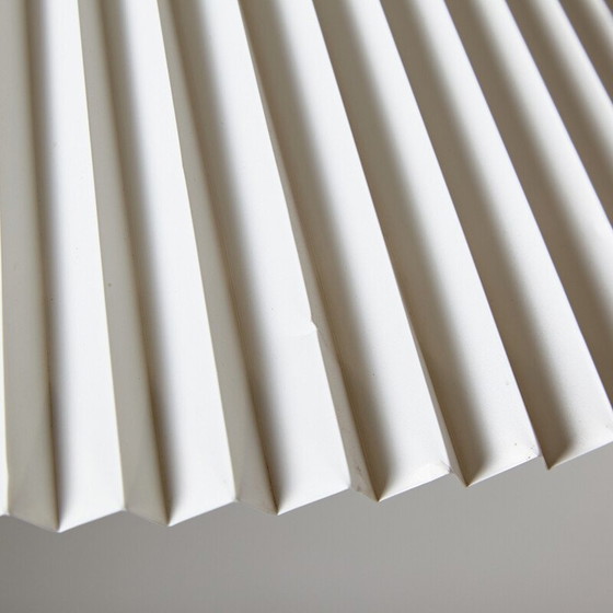 Image 1 of Vintage model 1-27 hanglamp in kunststof plaat van Tage Klint voor Le Klint, 1940