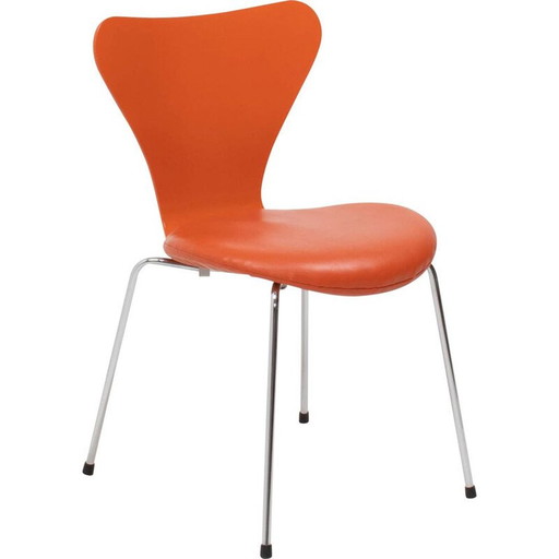 Vintage oranje leren stoel serie 7 voor Fritz Hansen door Arne Jacobsen uit 1955