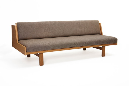 Ge-258 Daybed ontworpen door Hans J. Wegner voor Getama, Denemarken 1950.