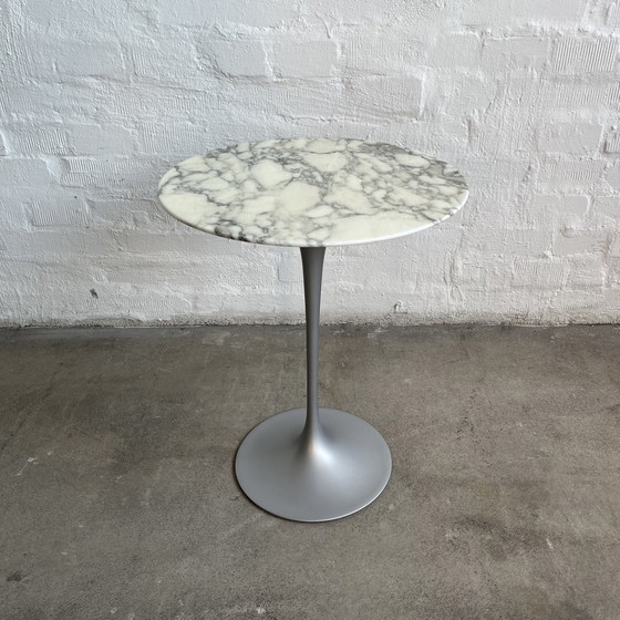 Image 1 of Knoll International - Saarinen 160Tr - Bijzettafel - Marmer - Topconditie