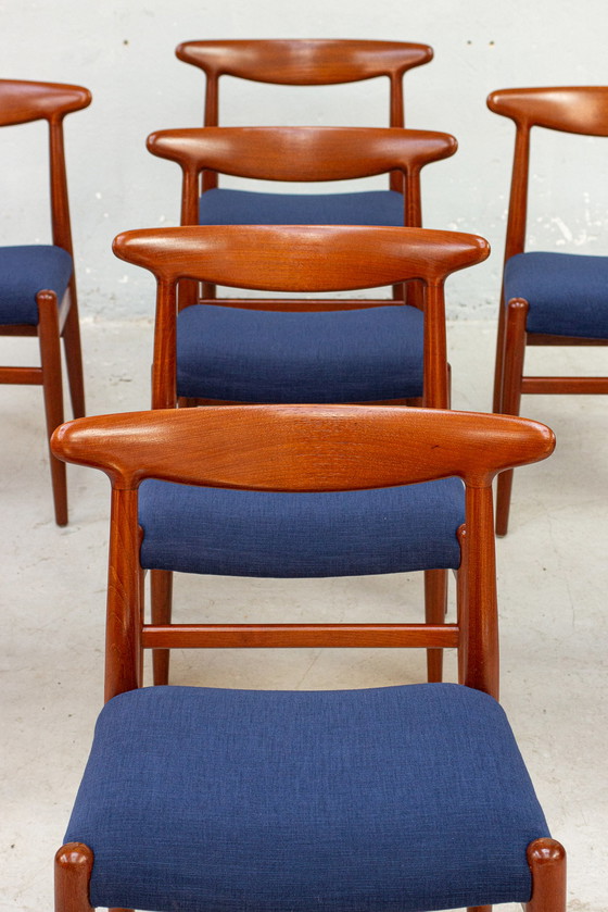 Image 1 of 8X W2 Stoel Hans J. Wegner Cm Madsens Teakhout