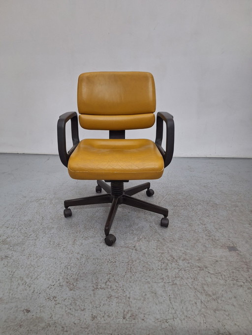 16X Lundia Vergaderstoelen, Jaren 70/80