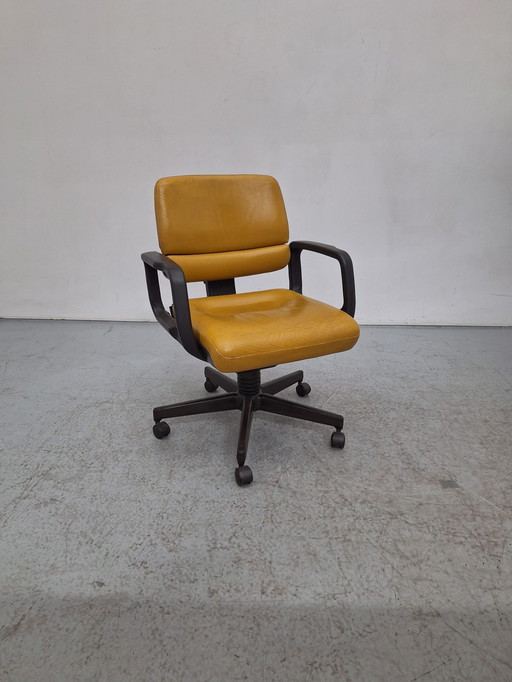 16X Lundia Vergaderstoelen, Jaren 70/80