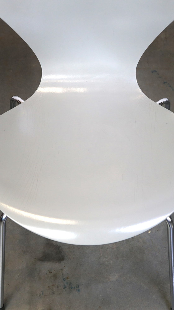 Image 1 of 4 x Originele grijze Fritz Hansen vlinder stoel uit 1984 Deens design