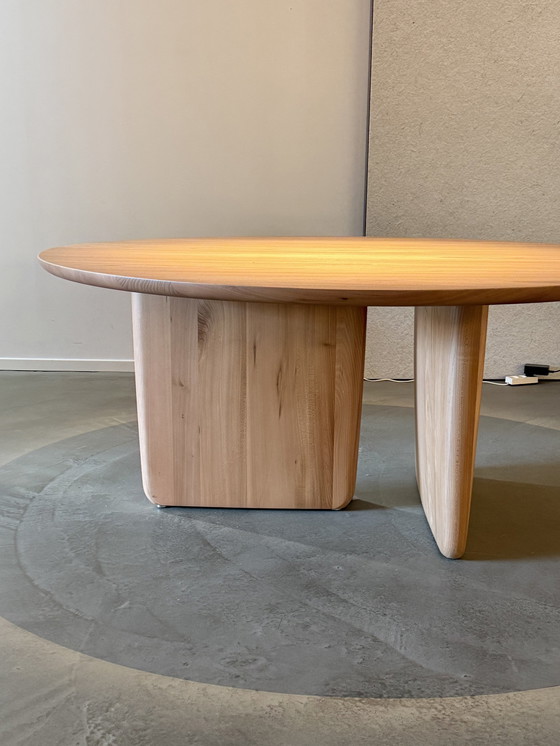Image 1 of B&B Italia, Tobi-Ishi Tafel