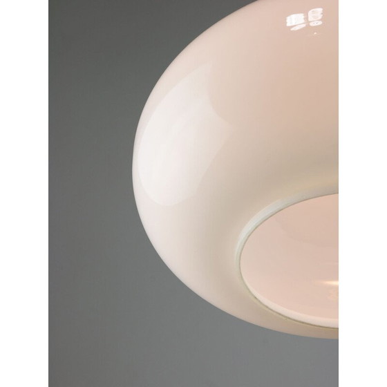 Image 1 of Vintage hanglamp van messing en opaline glas, Italië