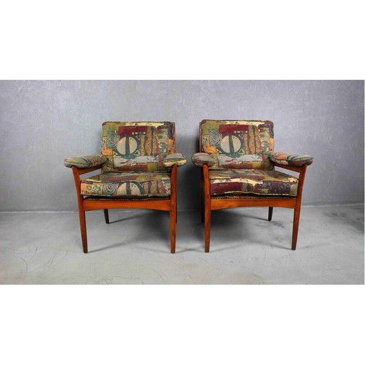Mid century rozenhout en veelkleurige stoffen fauteuil van Gote Mobler