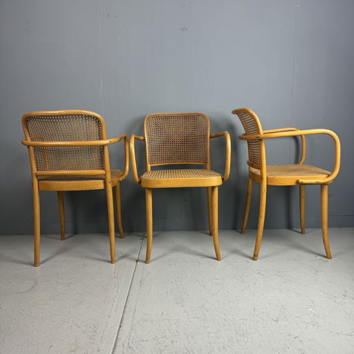 3 St. Thonet Praag 811 Stoelen