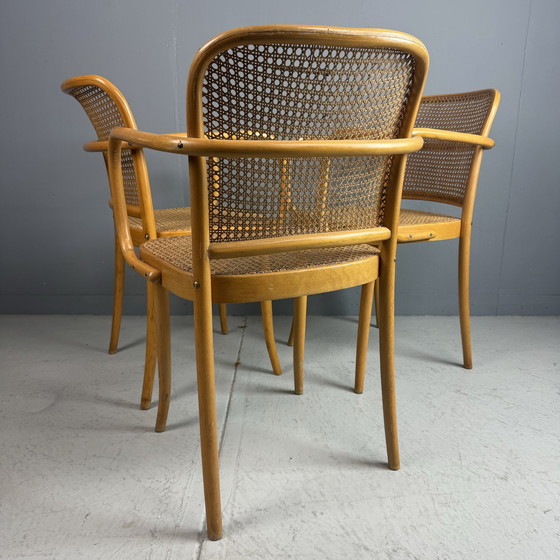 Image 1 of 3 St. Thonet Praag 811 Stoelen