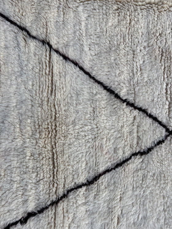 Image 1 of Tapis Beni Ouarain En Laine Naturelle - Ontwerp Losanges Noirs