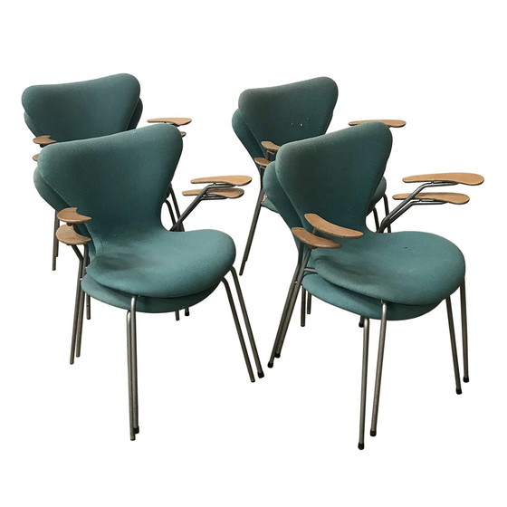 Image 1 of 8x Fritz Hansen vlinderstoel opknapper