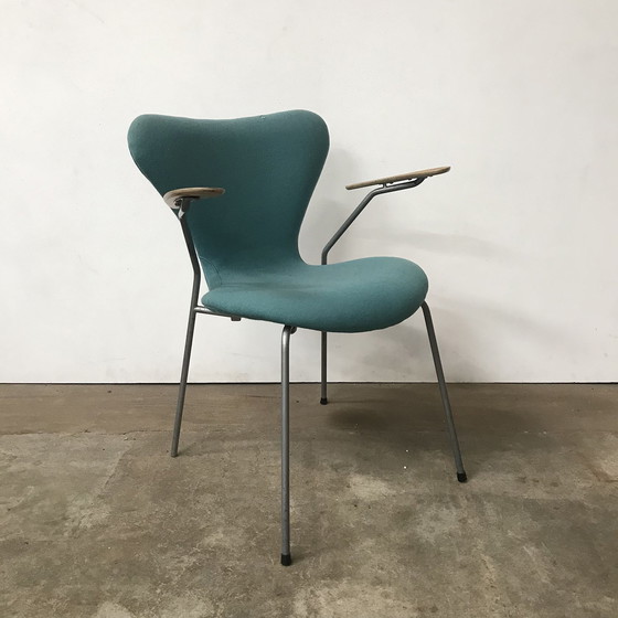 Image 1 of 8x Fritz Hansen vlinderstoel opknapper