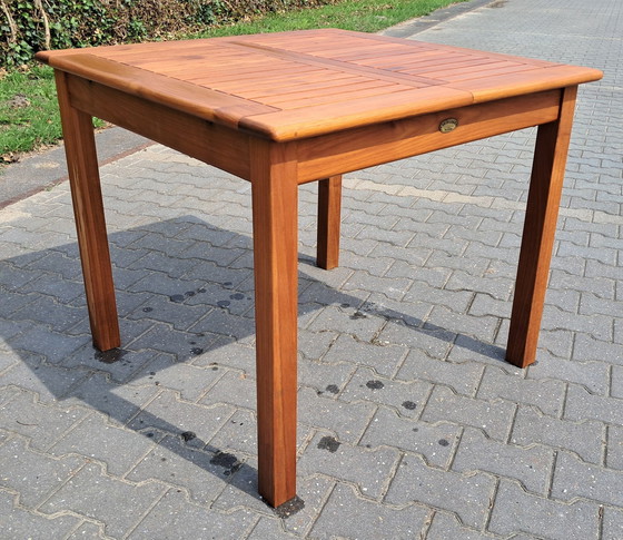 Image 1 of Privilege outdoor teakhouten uitschuifbare tafel 134 cm maximaal