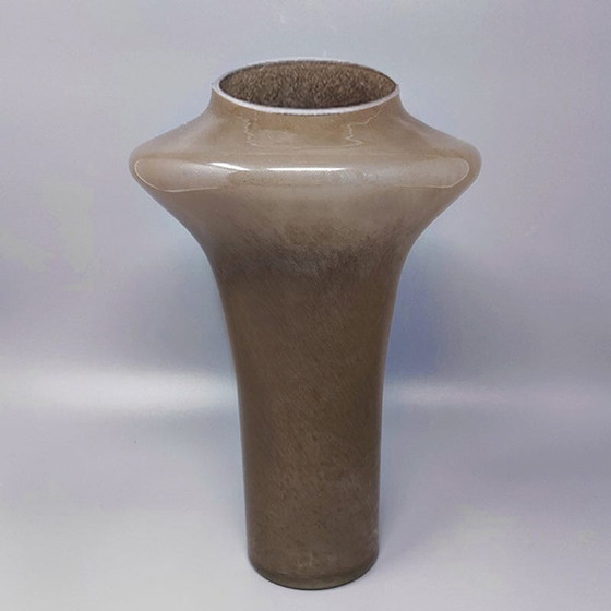 Image 1 of Prachtige beige vaas in Murano glas van Dogi uit de jaren 1970. Gemaakt in Italië