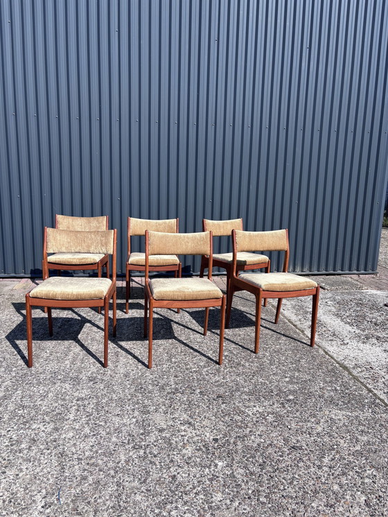 Image 1 of 6 X Vintage Eetkamerstoelen Deens  Teak