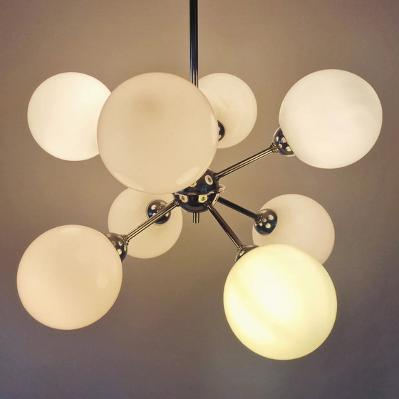 Image 1 of Vintage Sputnik Met 8 Opaline Bollen