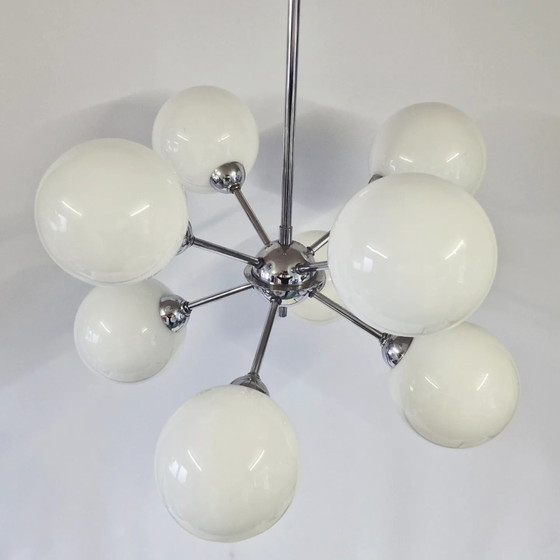 Image 1 of Vintage Sputnik Met 8 Opaline Bollen